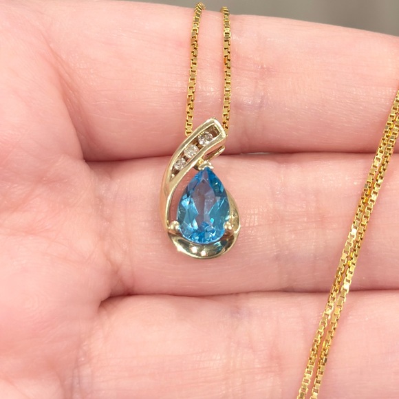 Vintage Swiss Blue Topaz Pendant: 10K Yellow Gold Diamond Accent - Picture 3 of 10